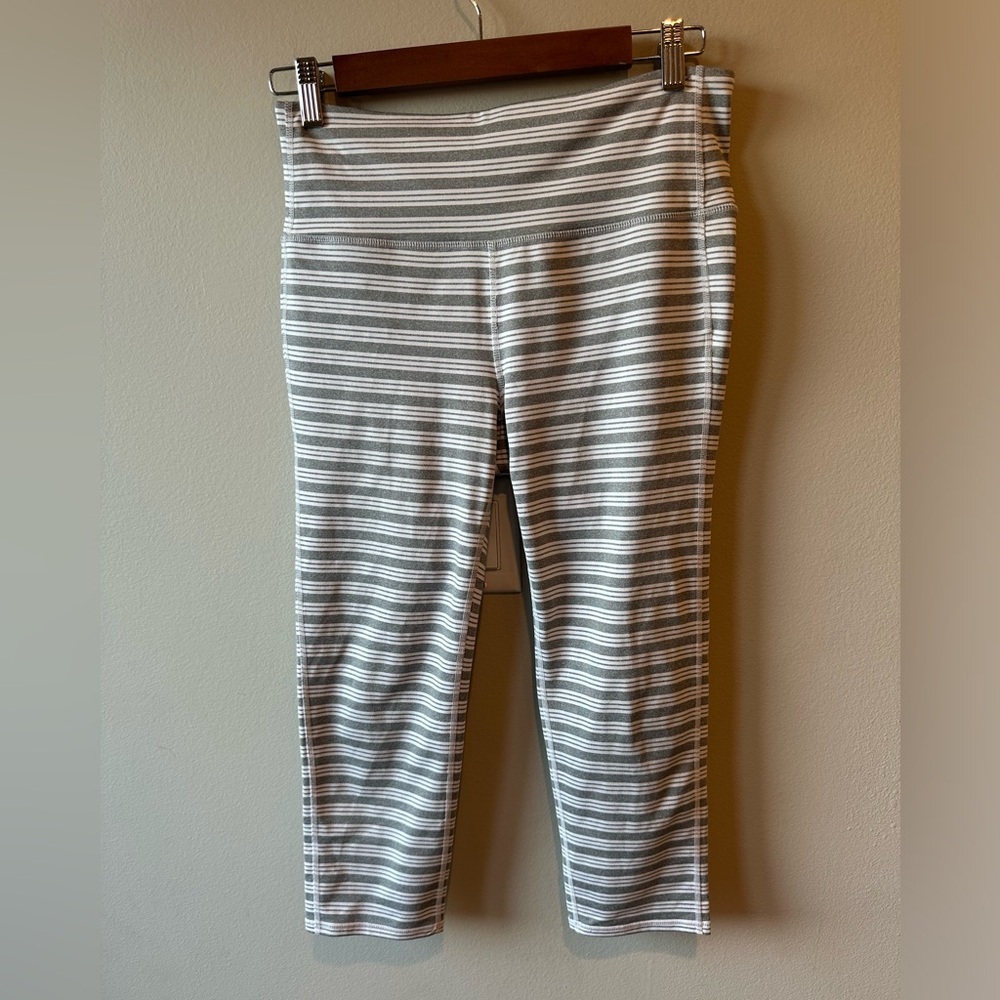 Athleta Cropped Leggings